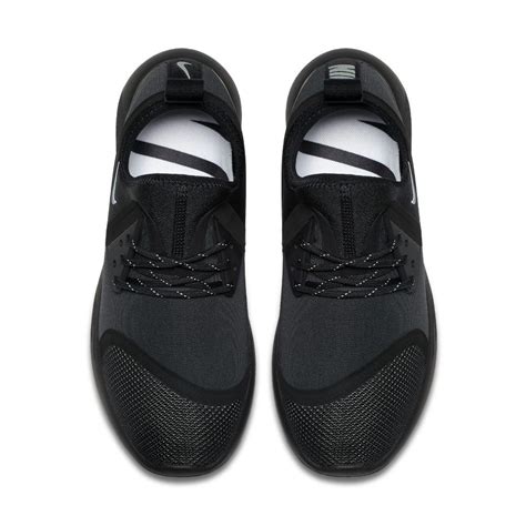 nike lunarcharge essential herren schuhe|Nike LunarCharge Essential 'Triple Black'. Nike SNKRS.